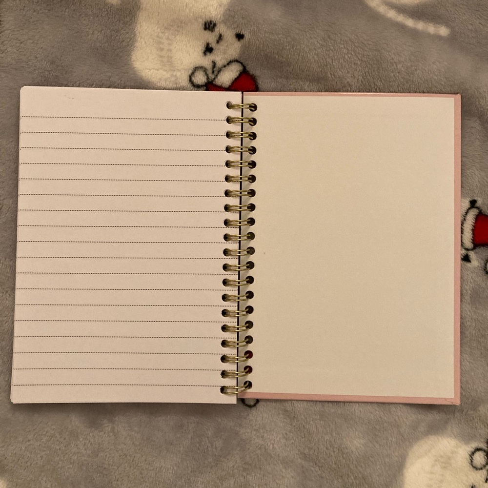 Notebook - Picture 4 of 5